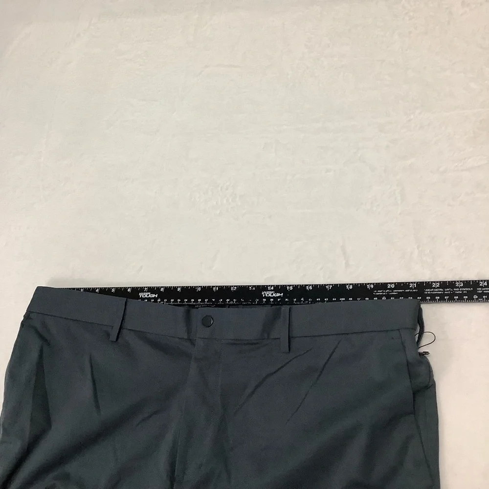 Banana Republic Men’s Shorts Luxe City Short Pebble Blue Gray Size 42